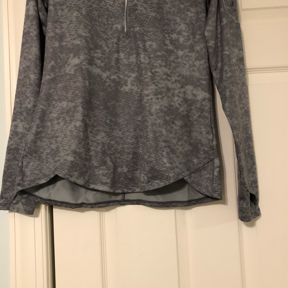 under armour 1/4 zip long sleeve - Picture 2 of 4